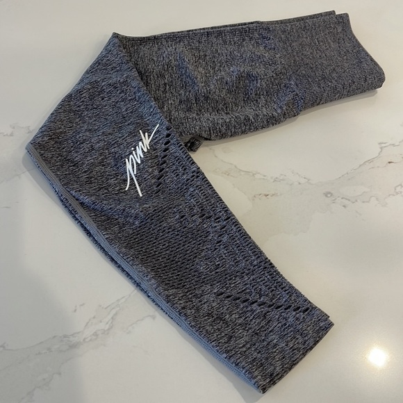 PINK Seamless Cool & Comfy Heather Grey Crop Legging - Picture 2 of 7